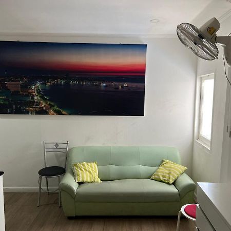 Galaxy Suites Pattaya Exterior foto