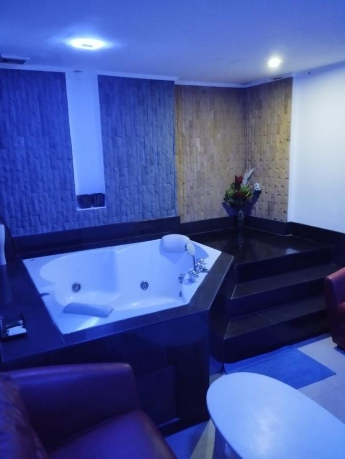 Galaxy Suites Pattaya Exterior foto