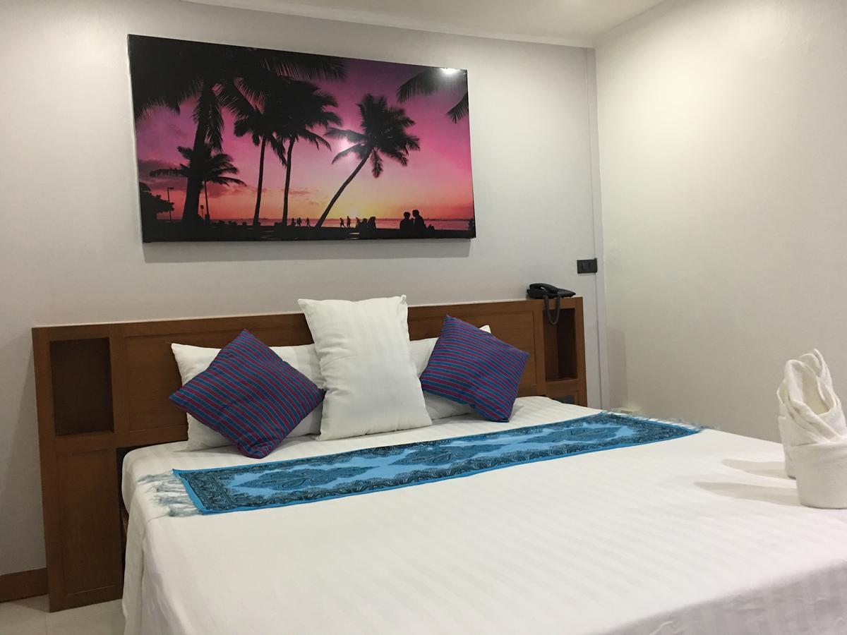 Galaxy Suites Pattaya Exterior foto