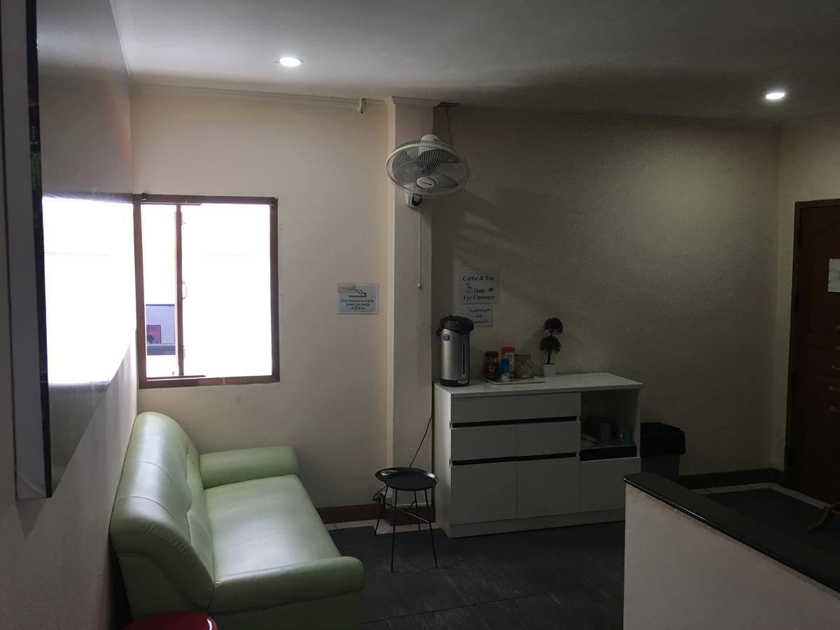 Galaxy Suites Pattaya Exterior foto