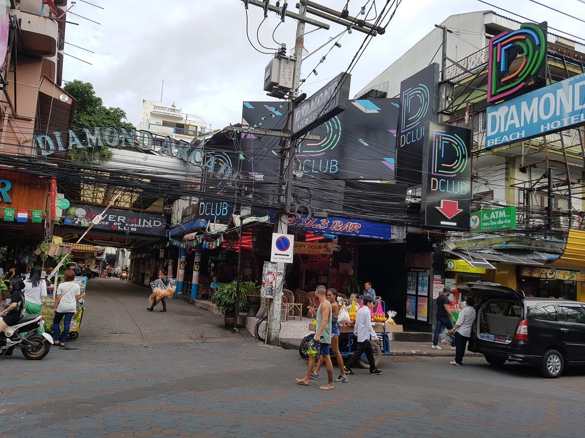 Galaxy Suites Pattaya Exterior foto